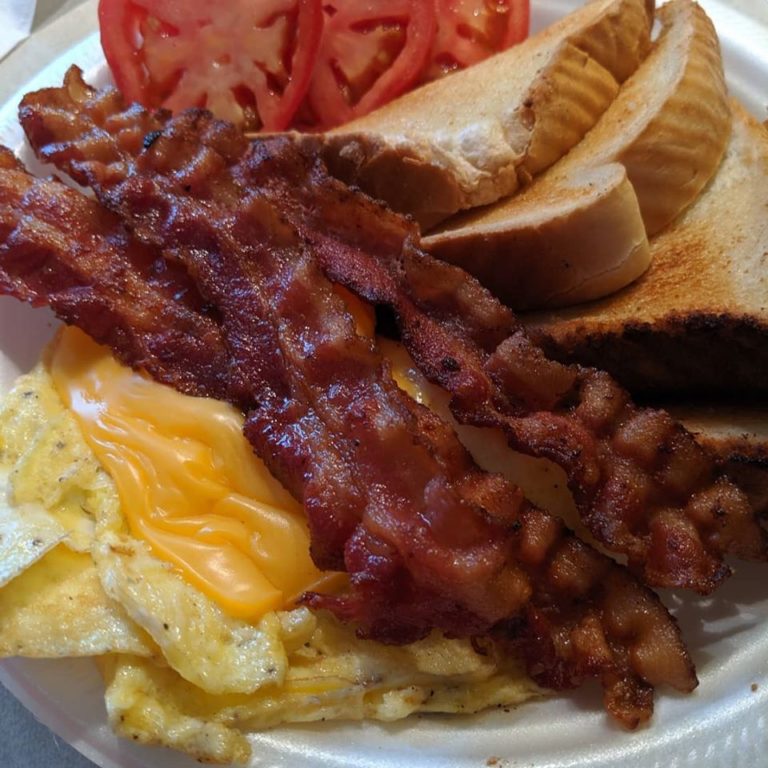 Betsys Burger Shack 3 768x768