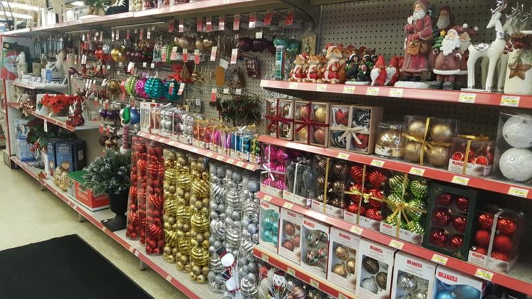 Christmas Lamont Home Hardware 768x432