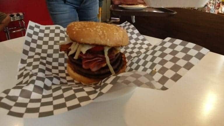 Smoky Lake Betsys Burger 768x432