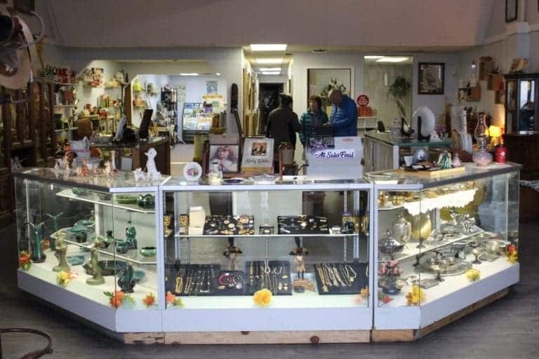 Lucilles Antiques 768x512