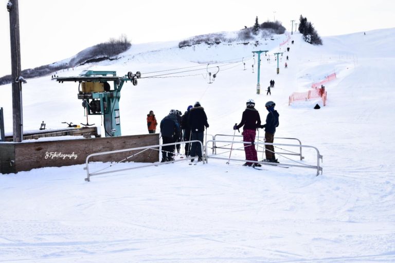 Valley Ski club 768x512