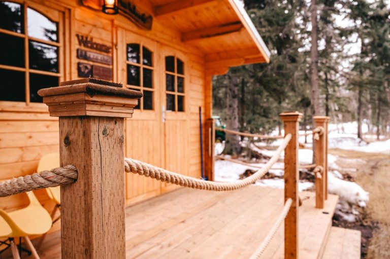 Elk Island Retreat 8 768x511