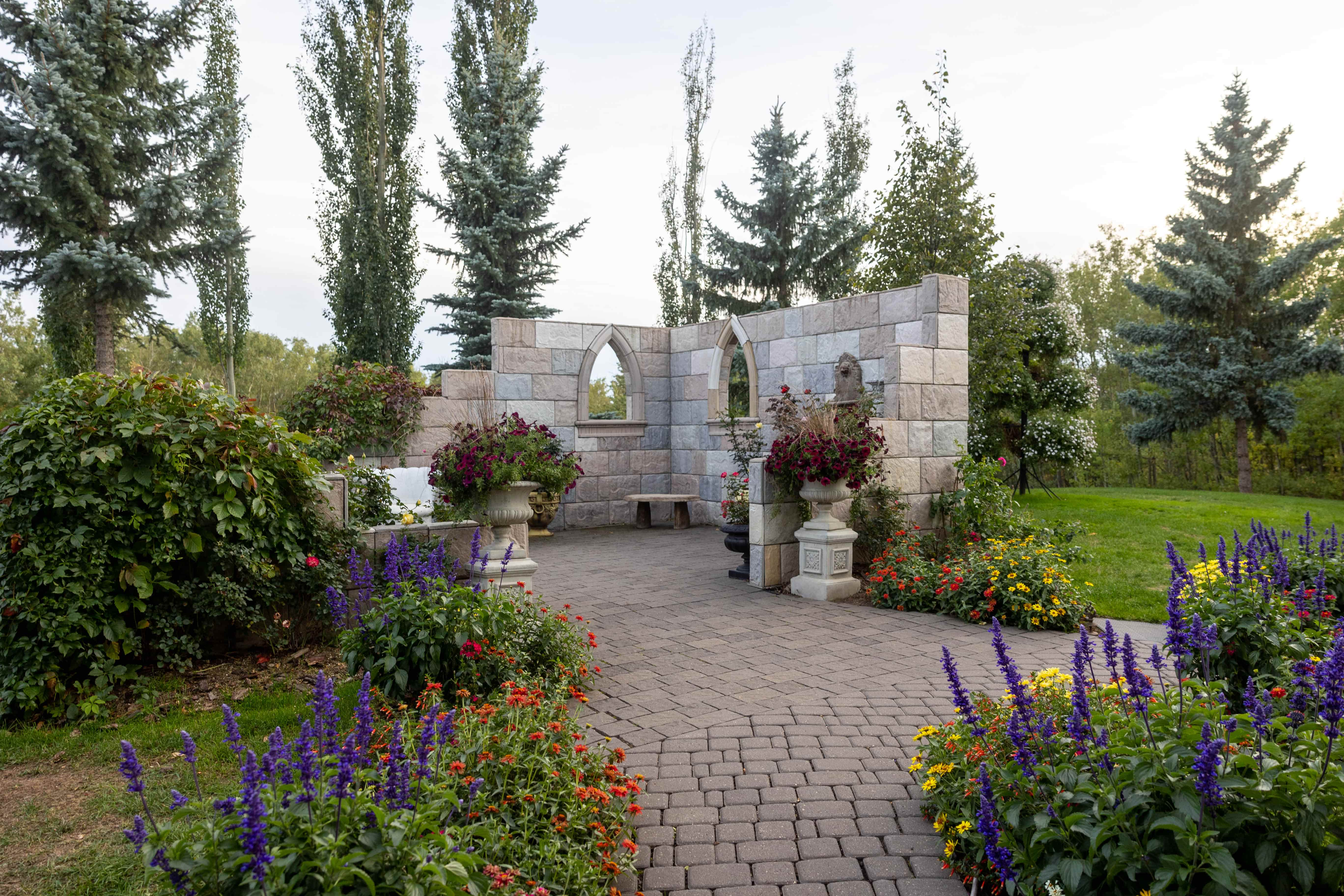 Hastings Lake Gardens | Go East of Edmonton