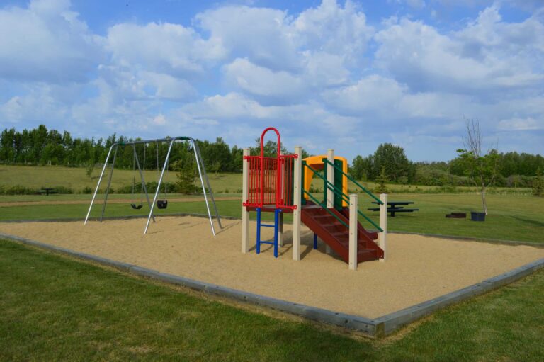 Camrose County Nature Conservation Centre 768x511