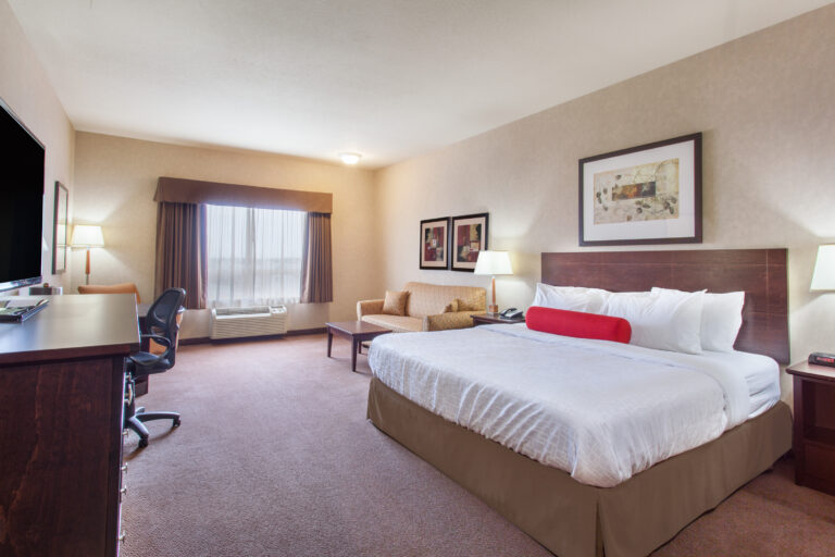 Camrose Ramada 20 768x512