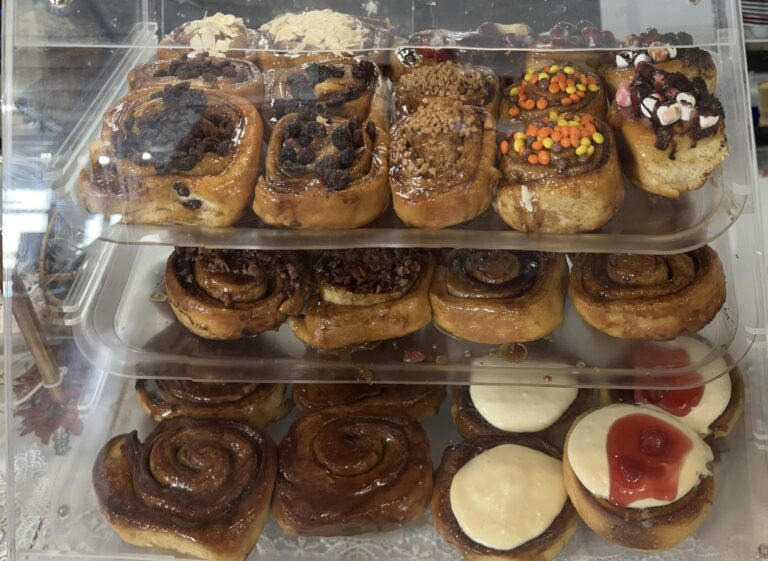 Babas Bistro 1 768x561