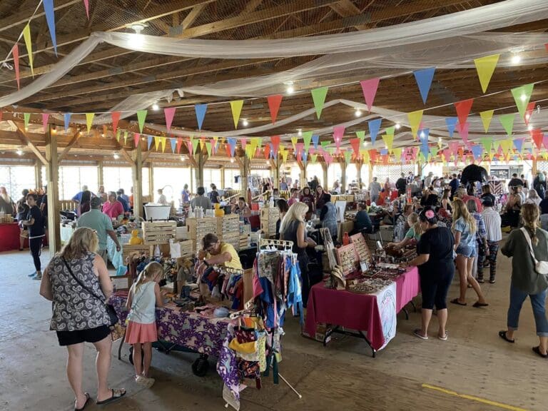 LLB Farmers Market 2 768x576