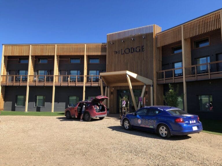 Metis Crossing The Lodge 4 768x576