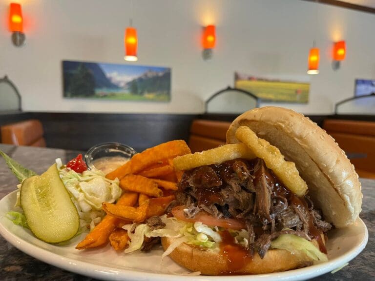 Gondolas Steak Pizza 768x576