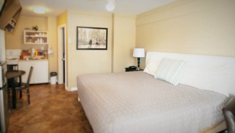 Battle River Inn 3 768x436