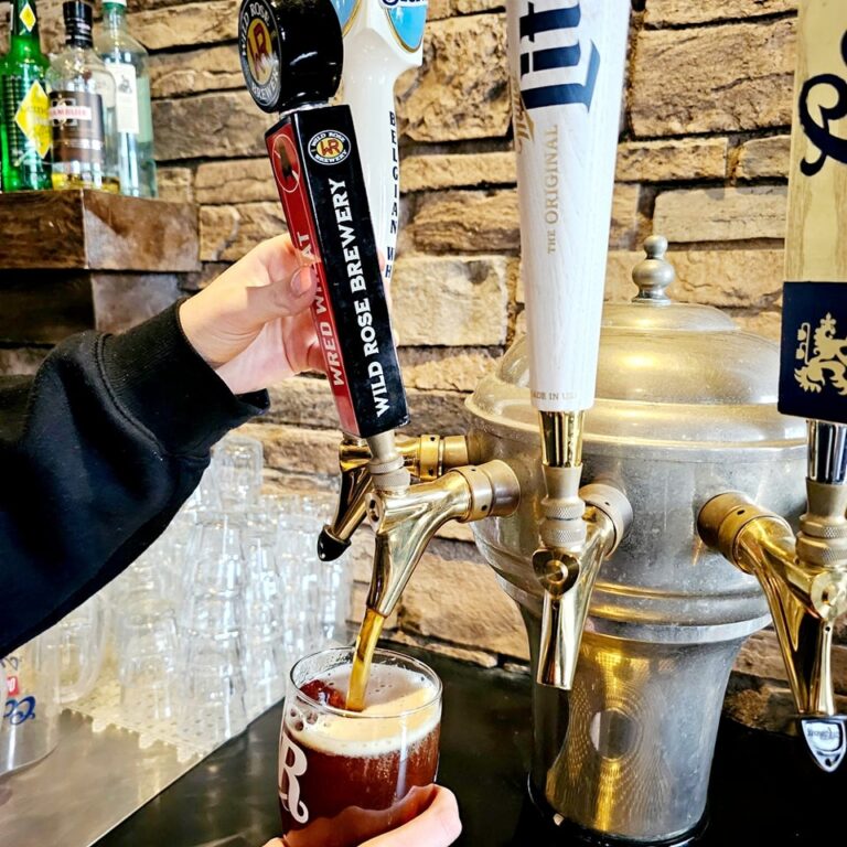 Leaf Sports Pub and Grills 2 1 768x768