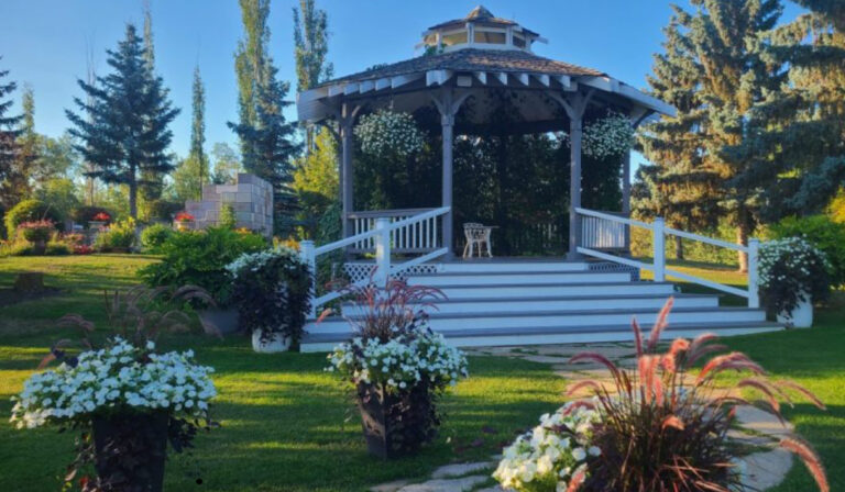 Hastings Lake Gardens 2 768x448