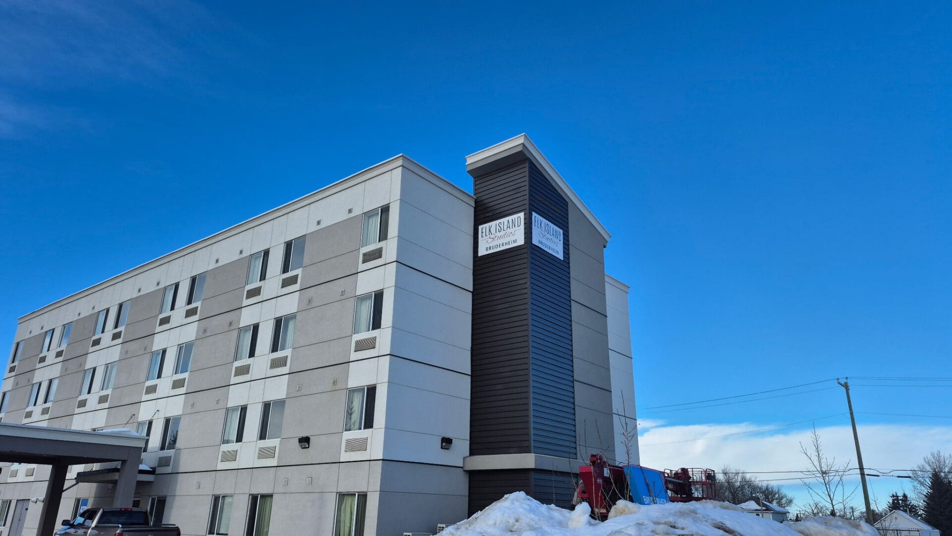 Elk Island Studios Bruderheim